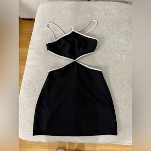 Zara Black & White Cut Out Women’s Dress